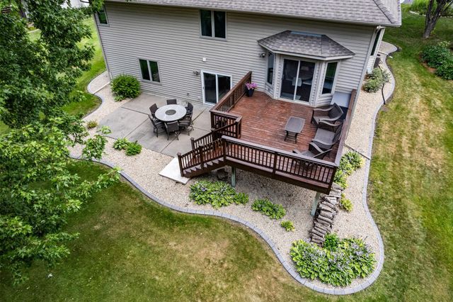 9451 White Oaks Trail N, Champlin, MN 55316