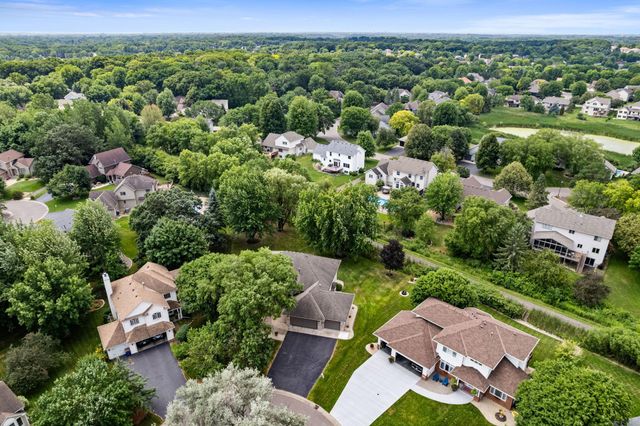 9451 White Oaks Trail N, Champlin, MN 55316
