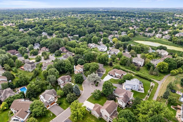 9451 White Oaks Trail N, Champlin, MN 55316