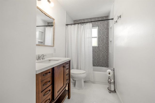 5626 LAMB RD, Arlington, TN 38002