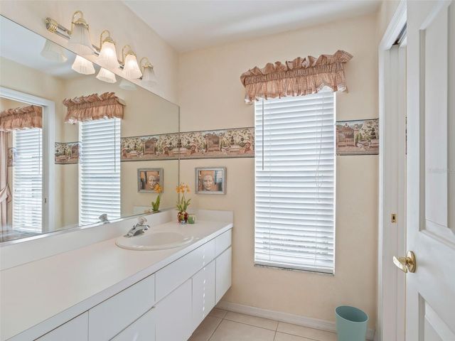 5321 GREENS DRIVE, Lady Lake, FL 32159