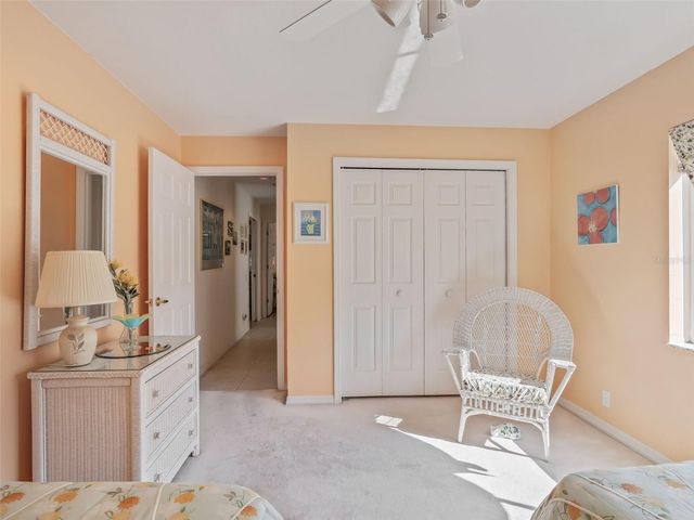 5321 GREENS DRIVE, Lady Lake, FL 32159