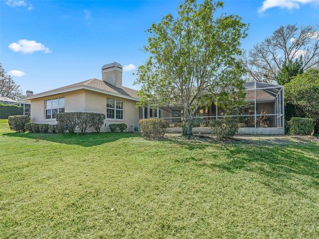 5321 GREENS DRIVE, Lady Lake, FL 32159