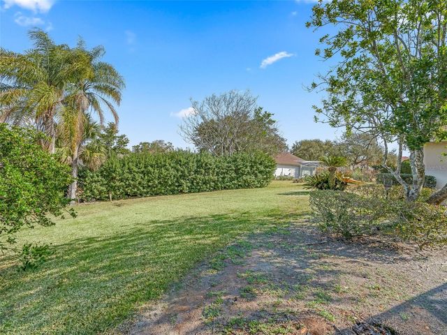 5321 GREENS DRIVE, Lady Lake, FL 32159