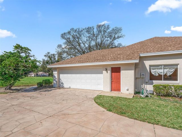 5321 GREENS DRIVE, Lady Lake, FL 32159