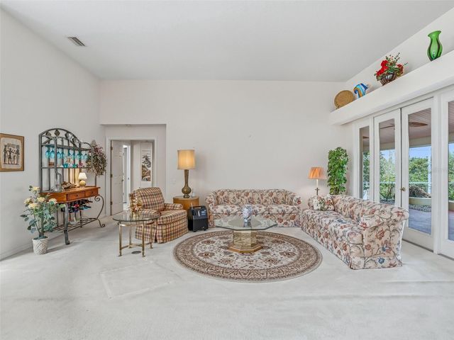 5321 GREENS DRIVE, Lady Lake, FL 32159