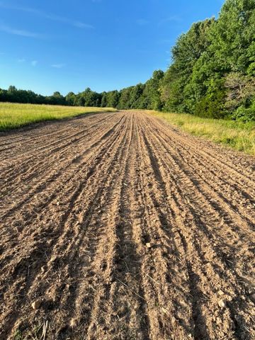 5365 Sango Rd, Clarksville, TN 37043