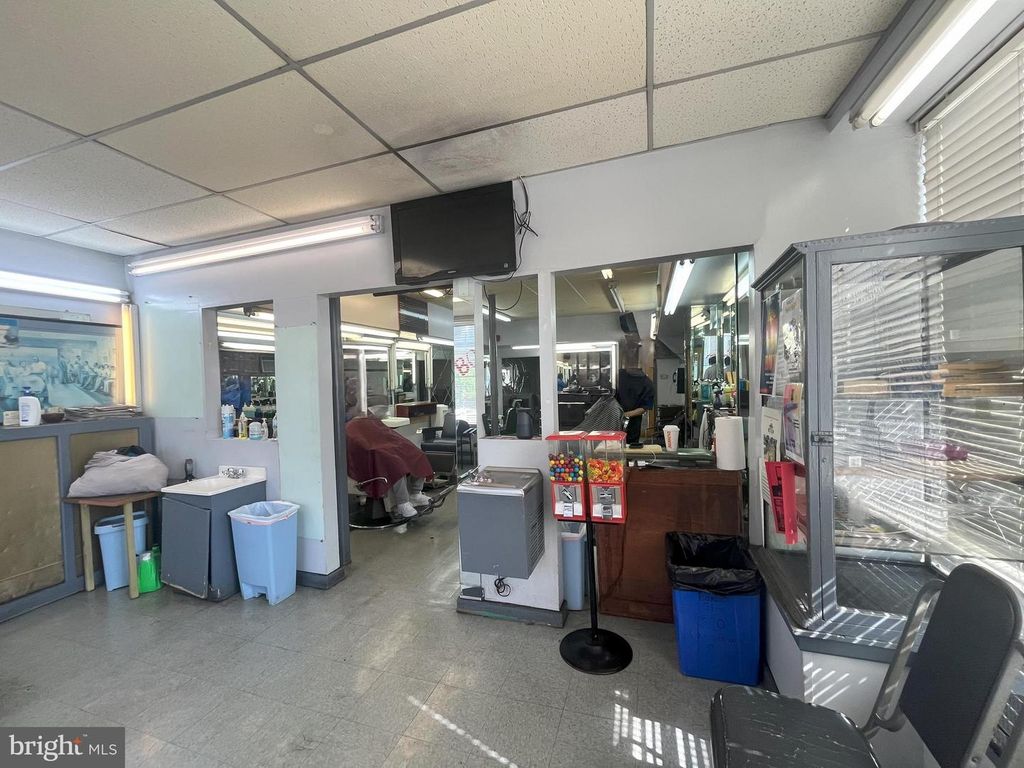 5501 LANSDOWNE AVE, Philadelphia, PA 19131