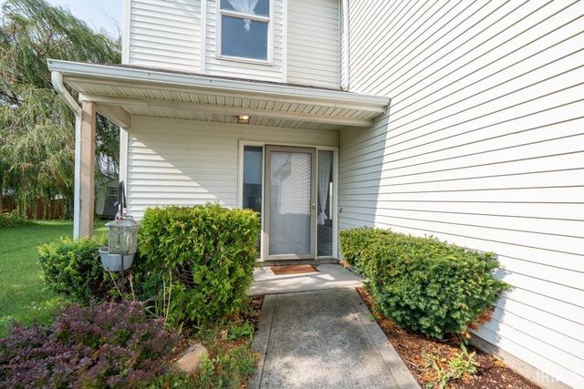 516 Brairfield Drive, Fort Wayne, IN 46825