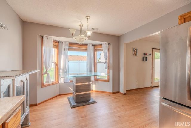 516 Brairfield Drive, Fort Wayne, IN 46825