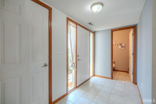 516 Brairfield Drive, Fort Wayne, IN 46825
