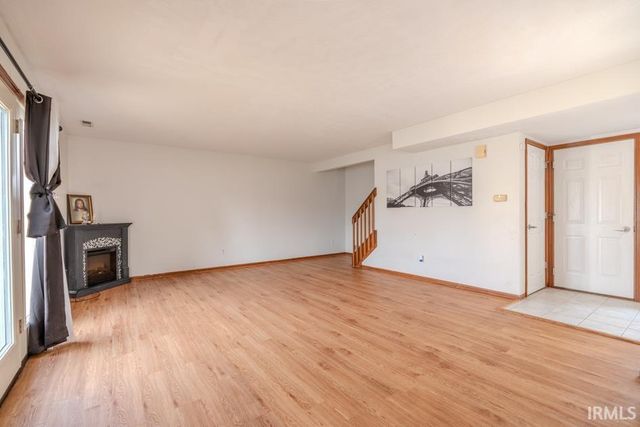 516 Brairfield Drive, Fort Wayne, IN 46825