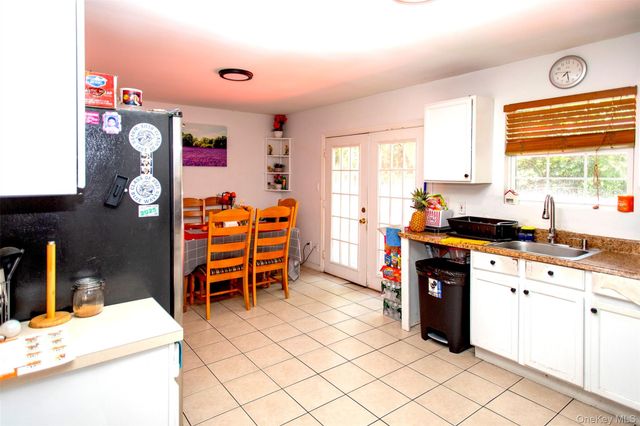 32 Birch Court, Riverhead, NY 11901
