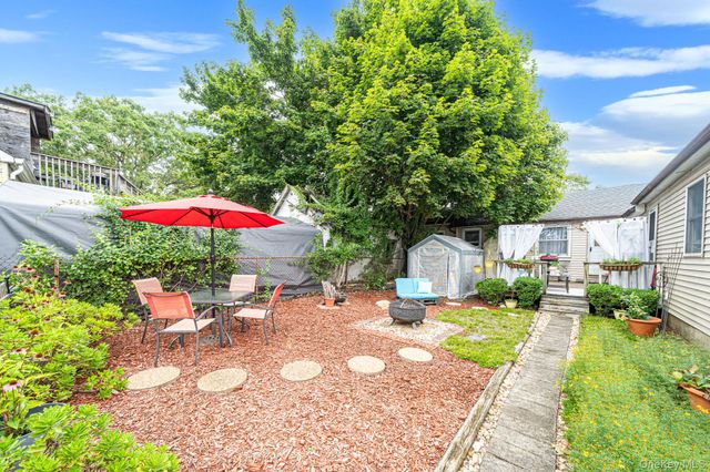 21 Cherokee Drive, Bay Shore, NY 11706