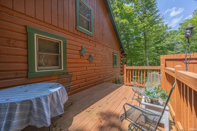 10388 Wagon Trail, Birdseye, IN 47513