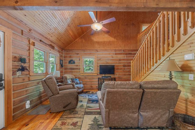 10388 Wagon Trail, Birdseye, IN 47513