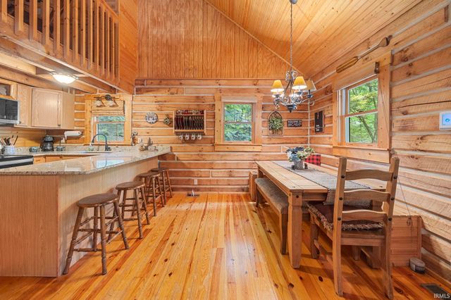 10388 Wagon Trail, Birdseye, IN 47513