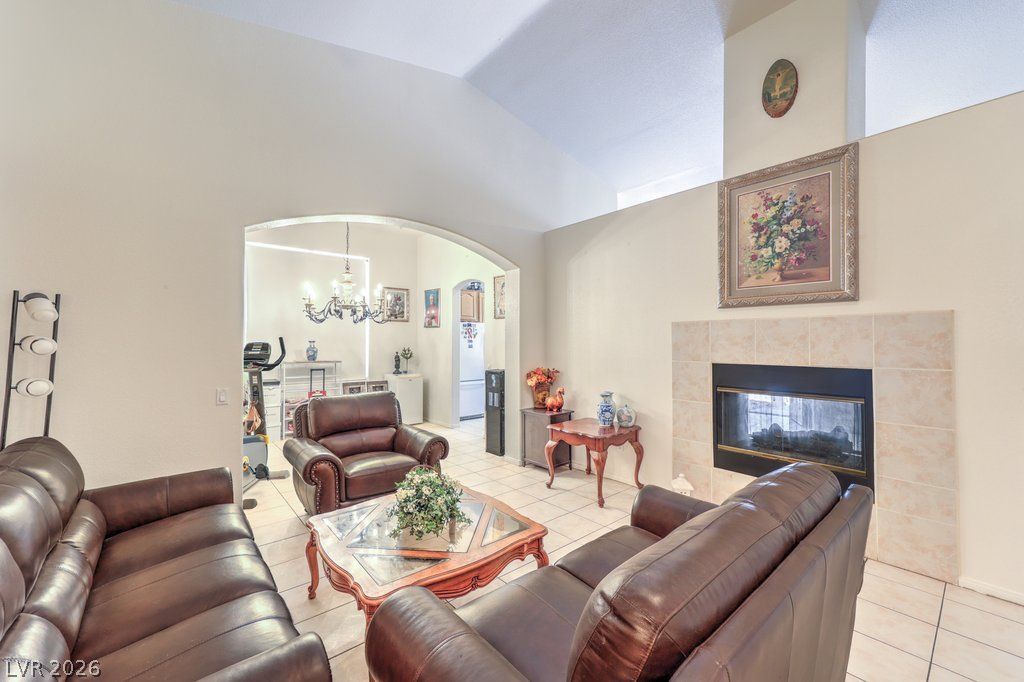 8628 Highland View Avenue, Las Vegas, NV 89145 — photo 5