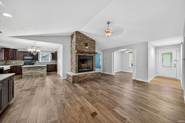 2225 Treys Trail, Mishawaka, IN 46545