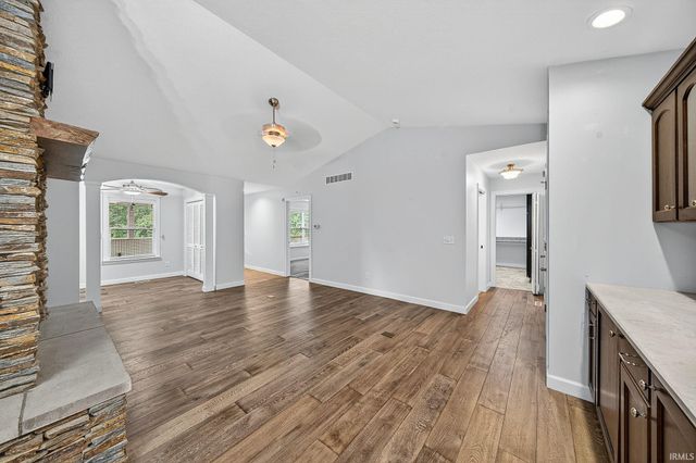 2225 Treys Trail, Mishawaka, IN 46545