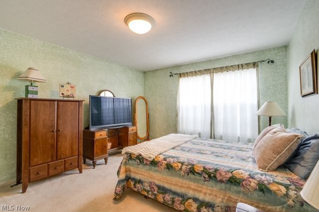 7559 Chandler Court, Sagamore Hills, OH 44067