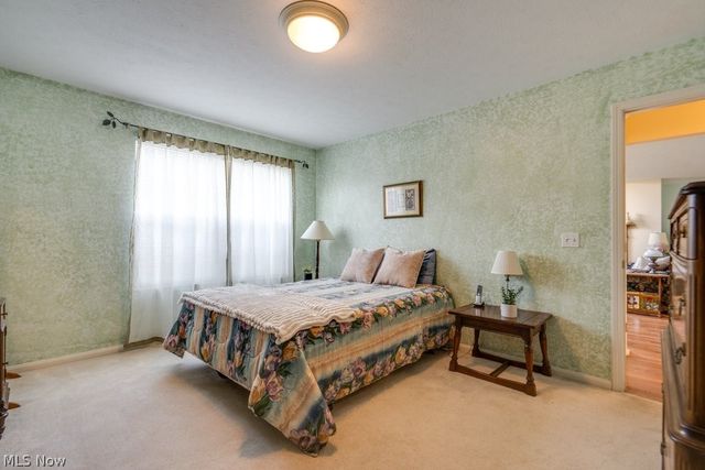 7559 Chandler Court, Sagamore Hills, OH 44067