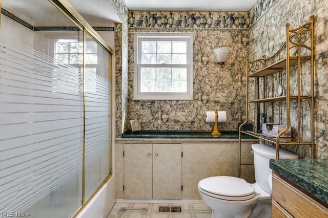 7559 Chandler Court, Sagamore Hills, OH 44067
