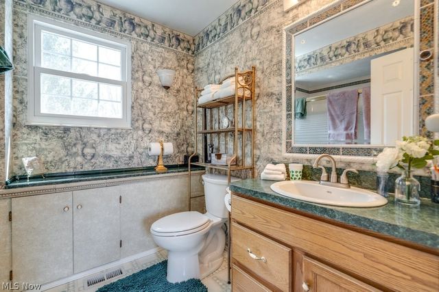 7559 Chandler Court, Sagamore Hills, OH 44067