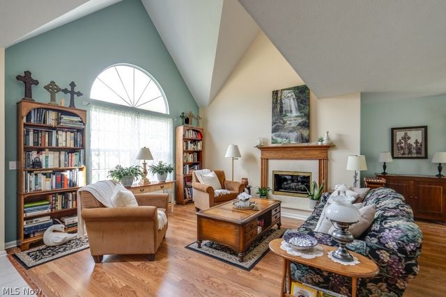 7559 Chandler Court, Sagamore Hills, OH 44067