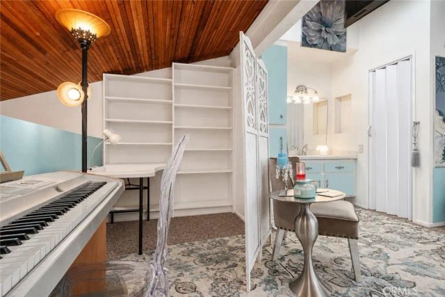 5460 White Oak Avenue G307, Encino, CA 91316