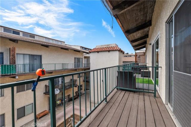 5460 White Oak Avenue G307, Encino, CA 91316