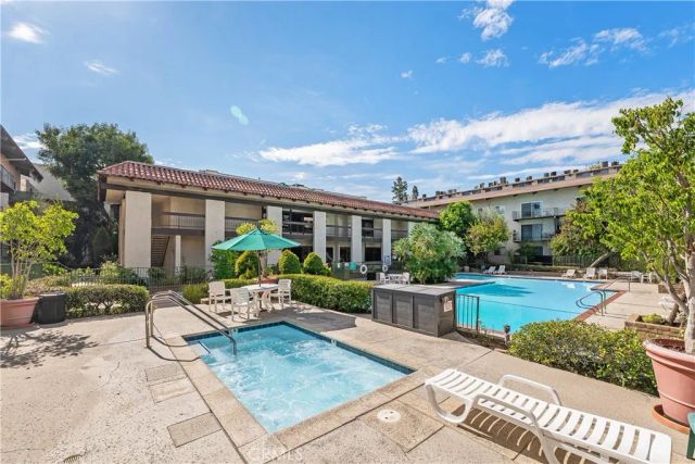 5460 White Oak Avenue G307, Encino, CA 91316