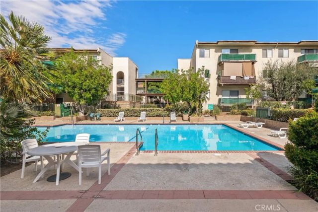 5460 White Oak Avenue G307, Encino, CA 91316