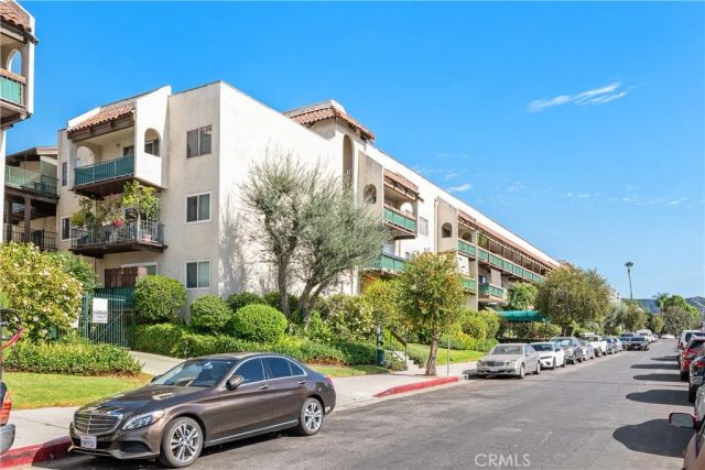 5460 White Oak Avenue G307, Encino, CA 91316