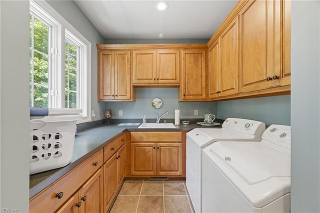 3151 Windy Branch DR, Toano, VA 23168