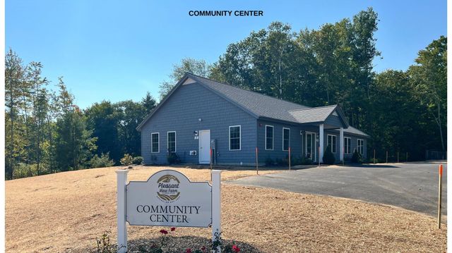 63B Sunset Ridge Rd, Epping, NH 03042