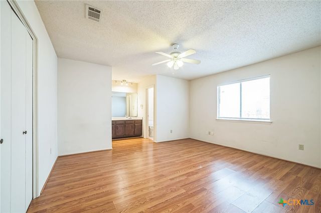9709 Meadowheath Drive, Austin, TX 78729