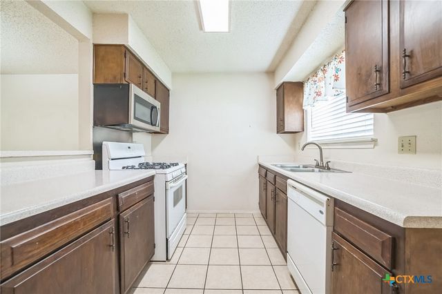 9709 Meadowheath Drive, Austin, TX 78729