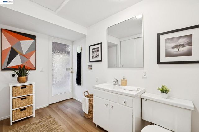 1085 STERLING AVE, Berkeley, CA 94708