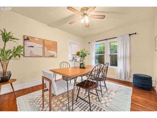 2611 Se 49TH Ave, Portland, OR 97206