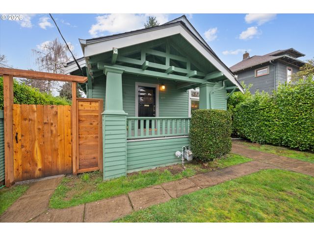 2611 Se 49TH Ave, Portland, OR 97206