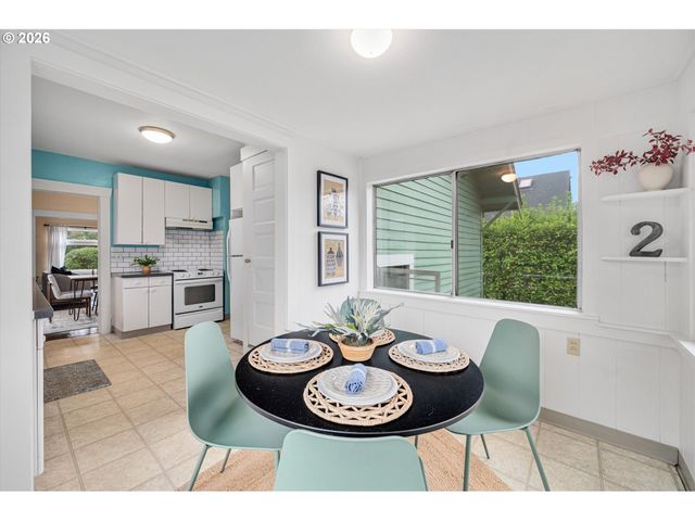 2611 Se 49TH Ave, Portland, OR 97206