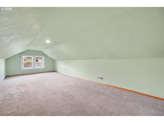 2611 Se 49TH Ave, Portland, OR 97206