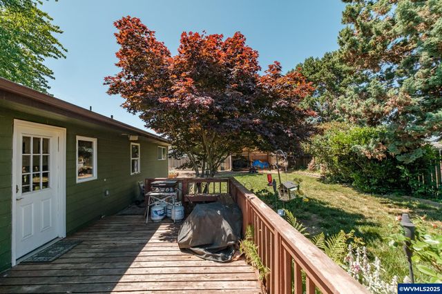 409 28th Av SE, Albany, OR 97322