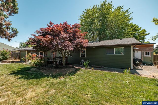 409 28th Av SE, Albany, OR 97322