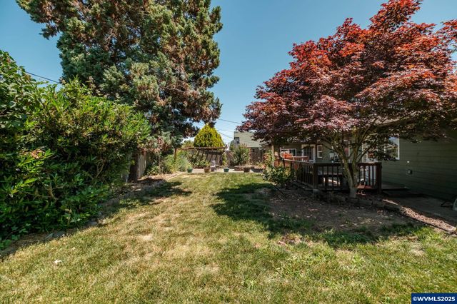 409 28th Av SE, Albany, OR 97322