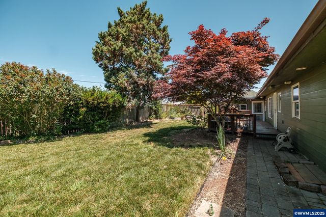 409 28th Av SE, Albany, OR 97322