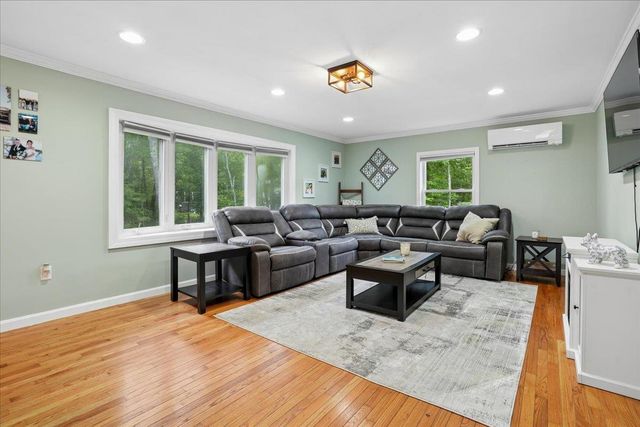 319 Windham Road, Pelham, NH 03076