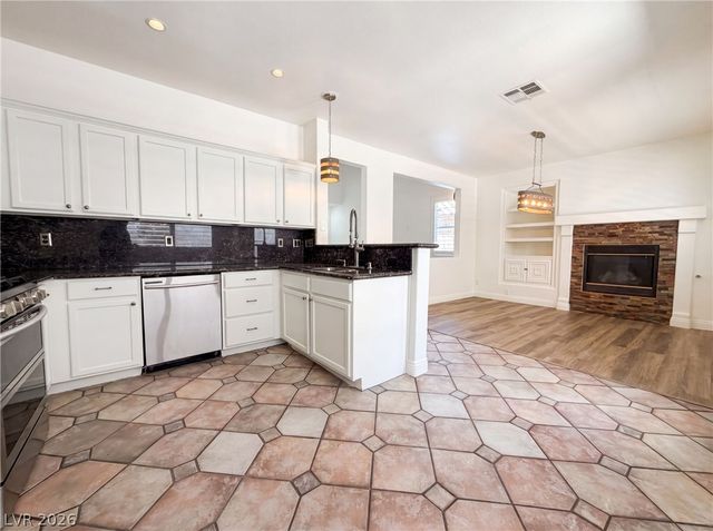 1863 Poetic Valley Circle, Henderson, NV 89012