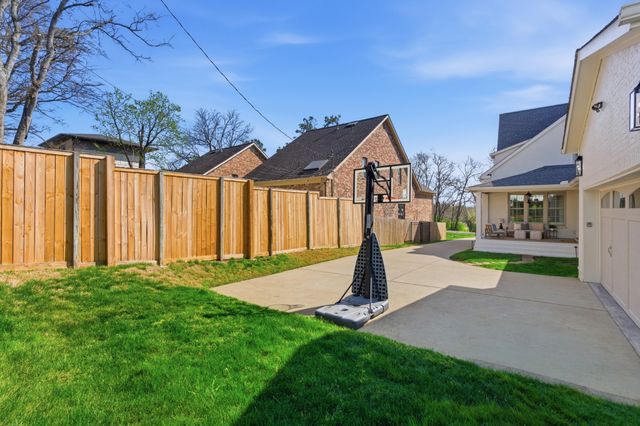 4407 Belmont Park Ter, Nashville, TN 37215